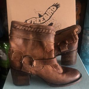 Freebird by Steve Madden size 8